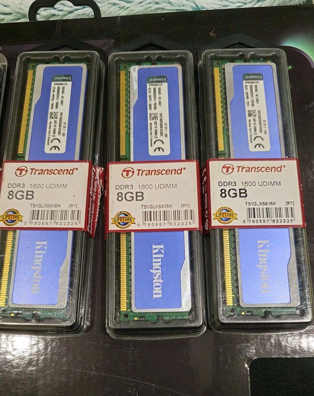 x6 8GB DDR3 UDIMM RAM &#64; 1600 MHZ Unopened