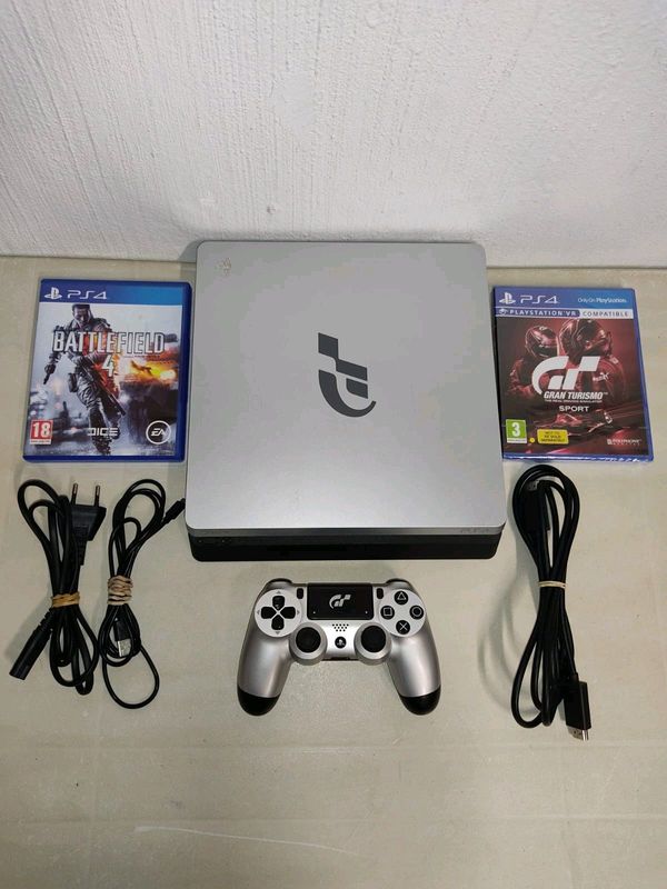 PlayStation 4 Slim,FW 9.00, 1Tb,  11 Free Digital games,GT Limited Edition, 1 Controller, All cables