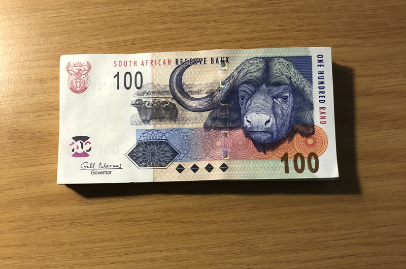 Buffalo R100 notes brand new In original number sequence from reserve bank