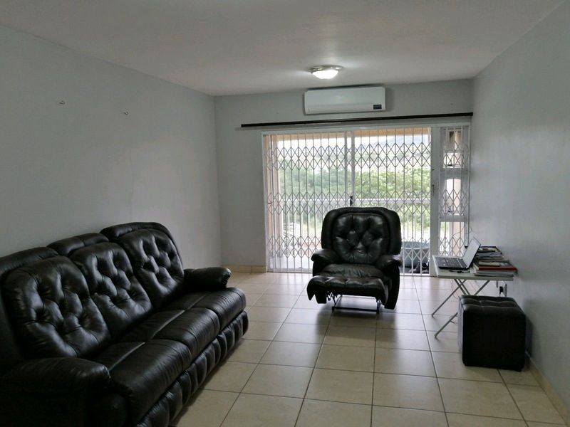 1 bedroom flat to rent at R3000 a month