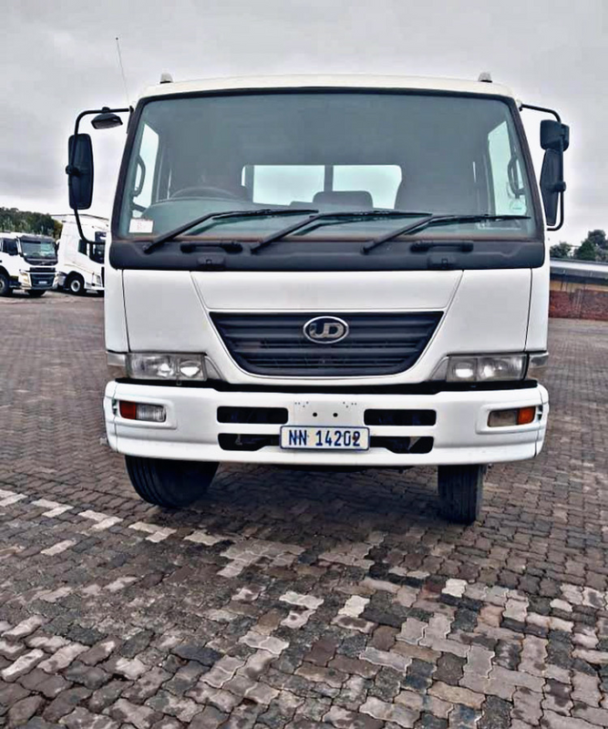 Well maintained and ready for work - 2015 - Nissan UD 90 8Ton Dropside Truck for sale