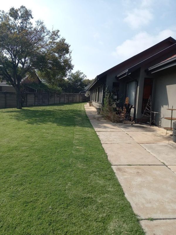 House for sale in Birchleigh North, Kempton Park