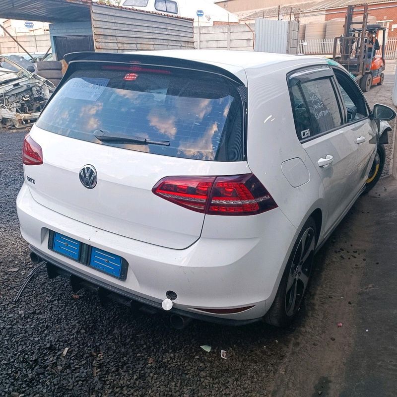 VW golf 7 GTI 2L #CHH manaul stripping for spares