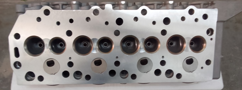 THE CYLINDER HEAD IS BARE FOR HYUNDAI H100 2.6 D4BB 4D56 AND IS AVAILABLE IN STOCK CONTACT ME.