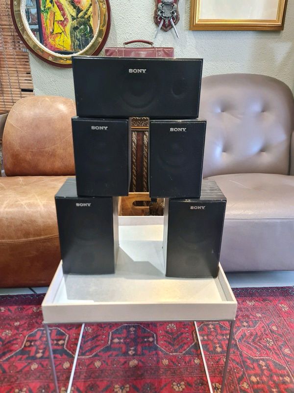 Sony 5.0 Home Theatre Speakers System