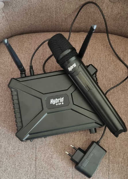 Hybrid U-SV B wireless micophone system