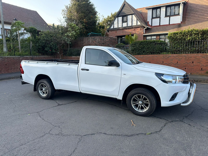 2018 Toyota Hilux 2.4GD... 1 owner new