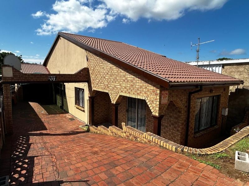 Listed - 3 Bedroom family home in Shastri Park... TIME TO MOVE!!!
