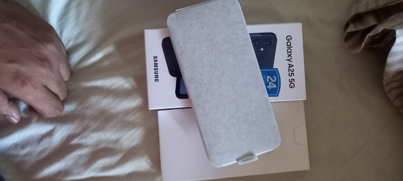 Samsung galaxy A25 5g brand new never used