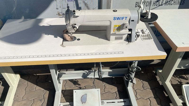 Swift industrial sewing machine