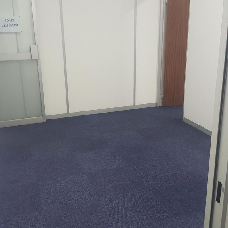 44m² Commercial To Let in Stamford Hill at R75.00 per m²