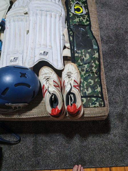 2nd hand cricket equipment clearance