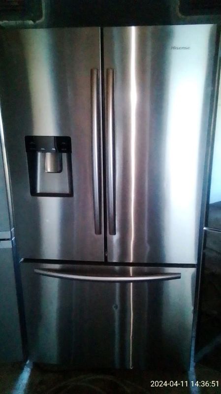 HISENSE FRENCH 3DOOR FRIDGE/FREEZER LIKE BRAND NEW