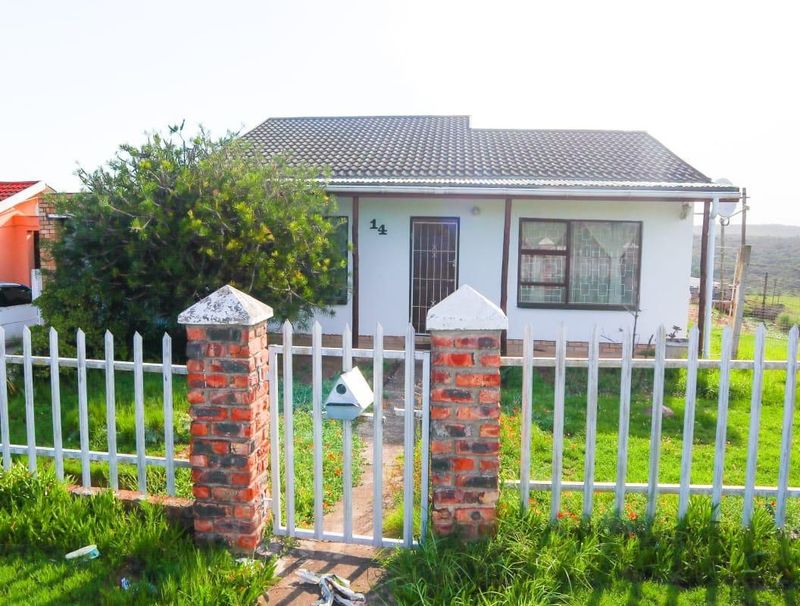 3 Bedroom family home For Sale in Mountain View, Uitenhage!!