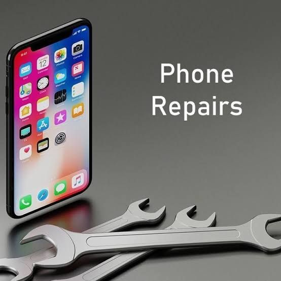 IPhone Cracked Glass/Screen Replacement (free callout)