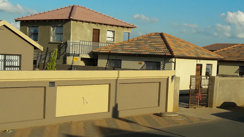 Two Bedroom  House for Rental in Protea Glen