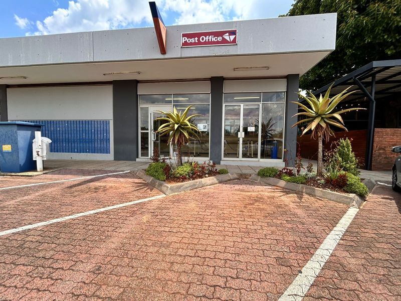 Village Green Shopping Centre | Premium Office Space to Let in Greenside