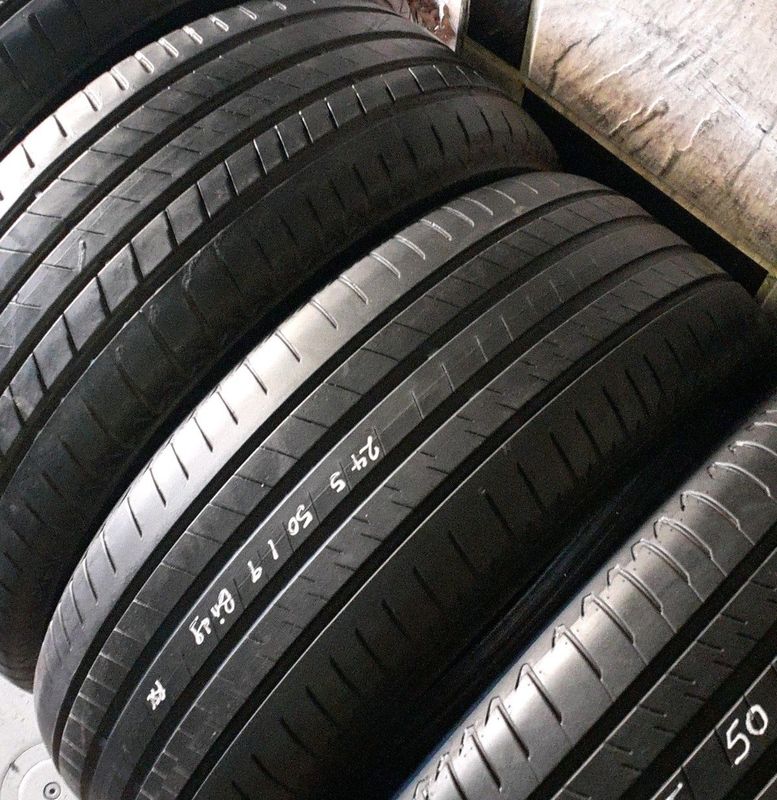 245/50/19x4 runflat we are selling quality used tyres at affordable prices call/whatsApp 0631966190.