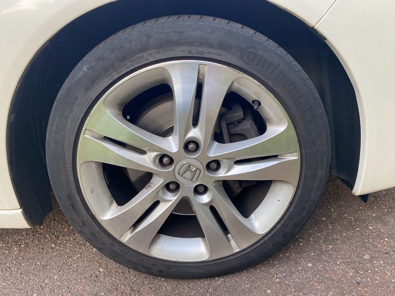 4 x Honda Accord OEM wheels - 18 inch