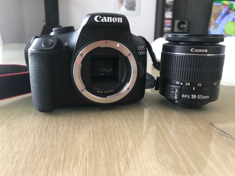 Canon 1300D