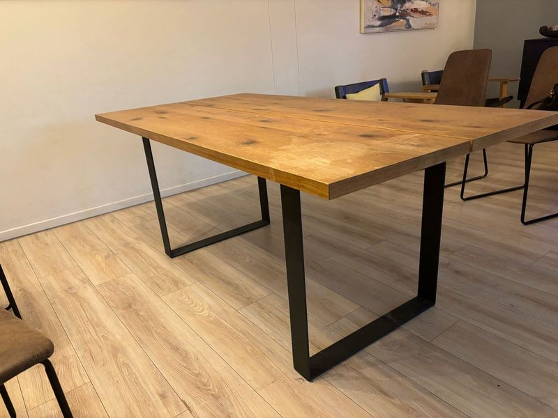 Dining room table for sale