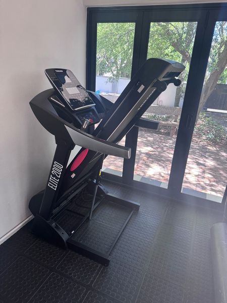 Trojan Elite 2000 Treadmill Brooklyn Gumtree South Africa