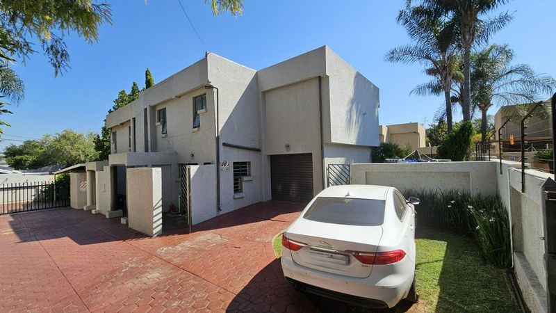 Property to let in CENTURION, CLUBVIEW