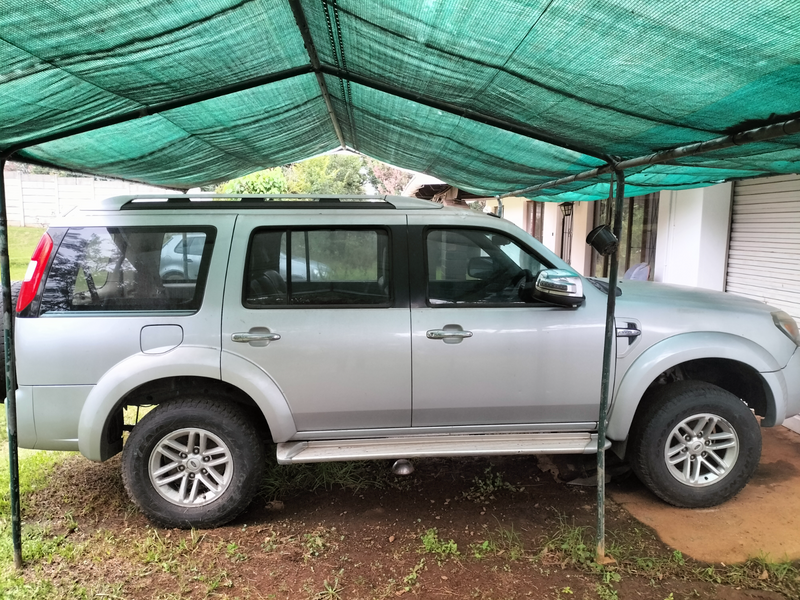 2010 Ford Everest SUV