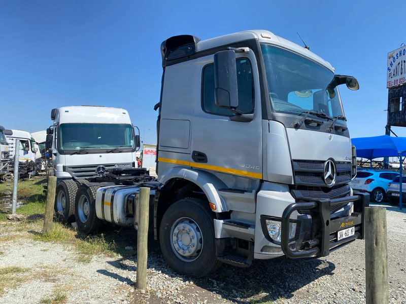 Great sale for Mercedes Benz Actros Truck 33.45 Truck