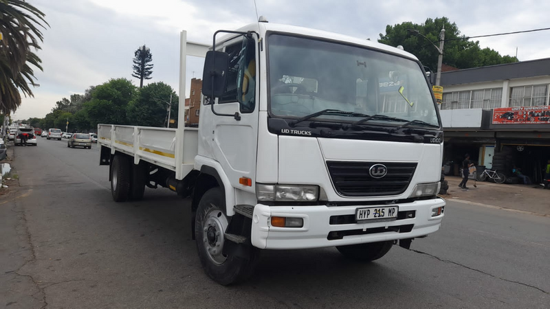 Ud100 10 ton dropside in an immaculate condition for sale at an affordable price