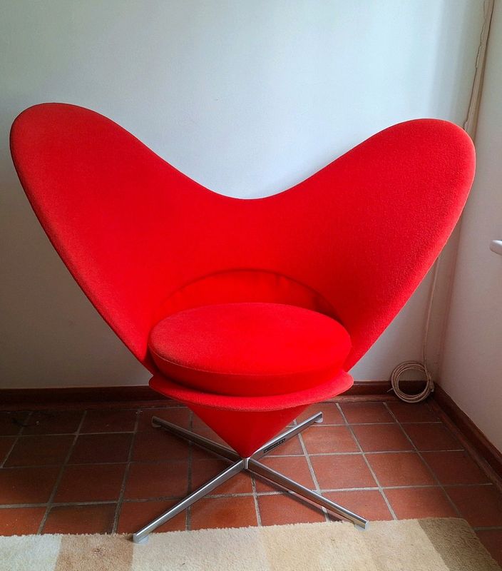 Vitra Heart Cone Chair - Red