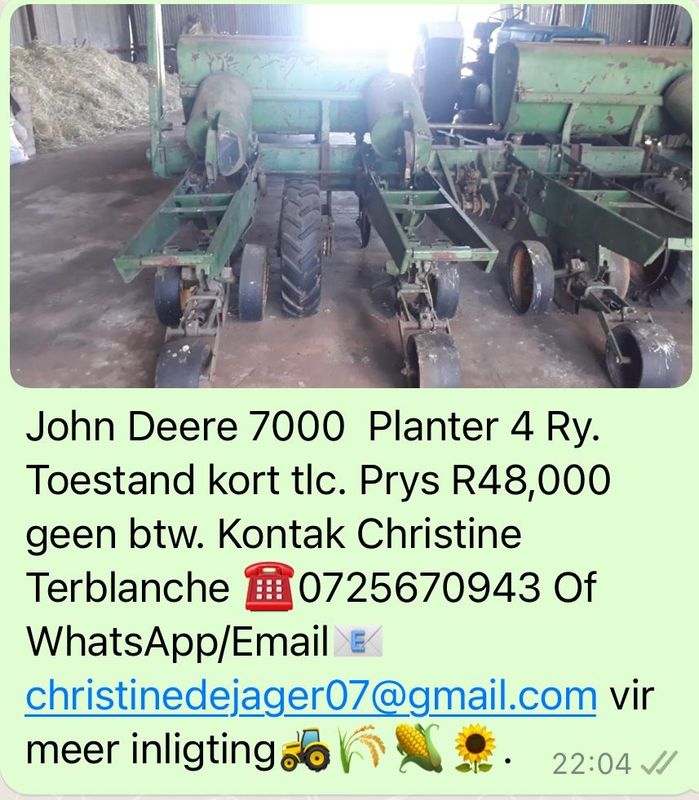 John Deere 7000 Planter 4 Ry.