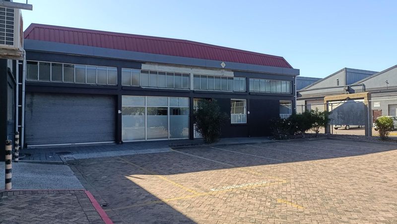 High Visibility Open Plan Warehouse in Secure Maitland Business Park