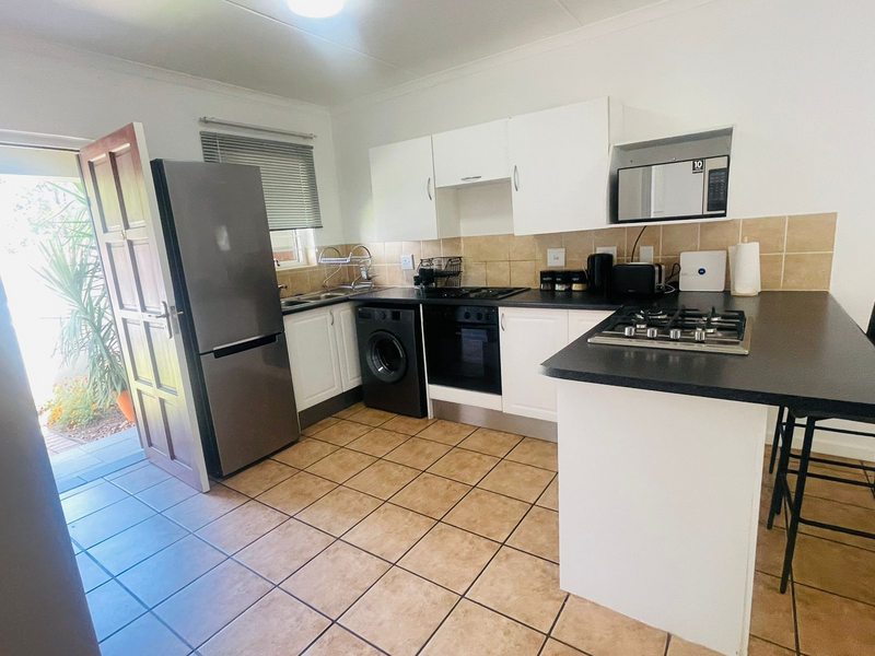 2 bedrooms 2 bathrooms in Sunninghill by owner