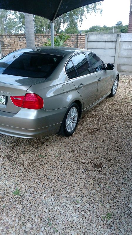 I have a 2012Bmw in exceptional stunnig condition full service history it have 130000kmom the clock