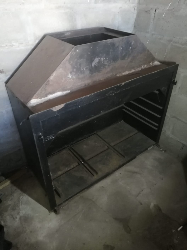 Large Built in braai