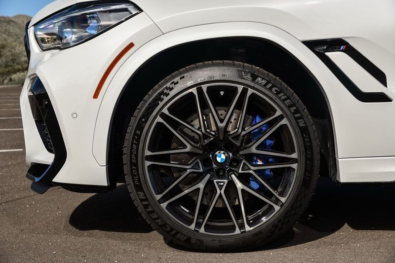 21” BMW X5 X6 Competition wheels with tyres