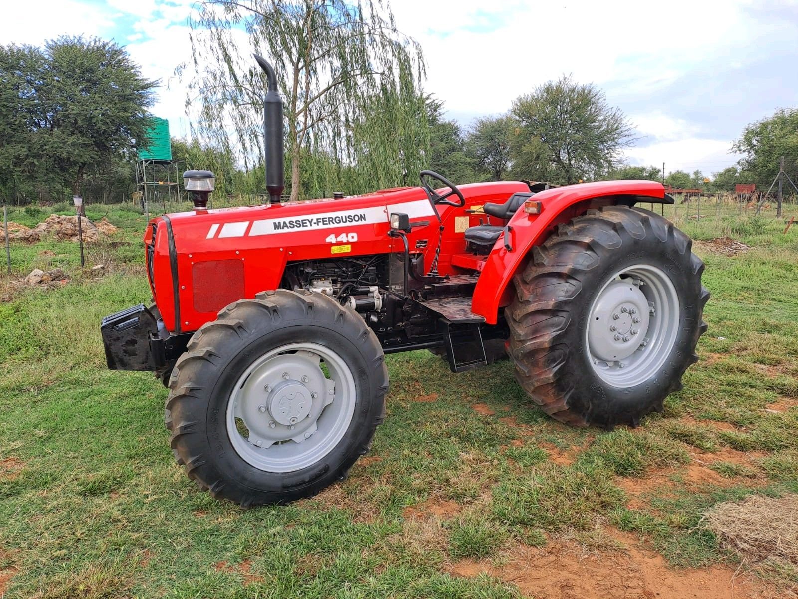 MASSEY FERGUSON 440 4×4 TREKKER TRACTOR. JOHN 3:16 JESUS IS KING AMEN ...