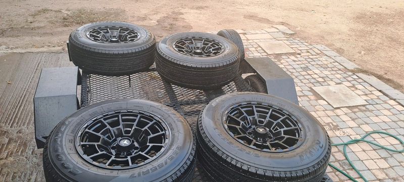 Nissan Navara 17&#34; mags and tyres