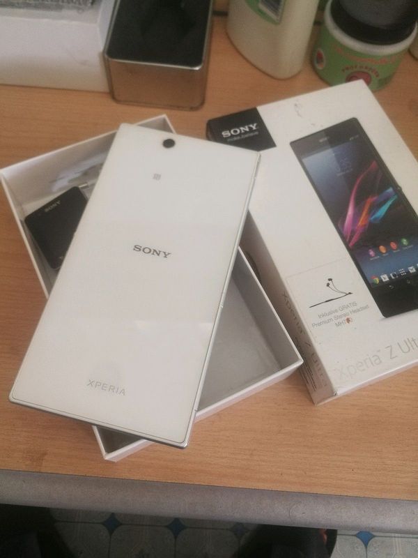 SONY XPERIA Z ULTRA &#43; SONY SMART WATCH 2 / ORIGINALS