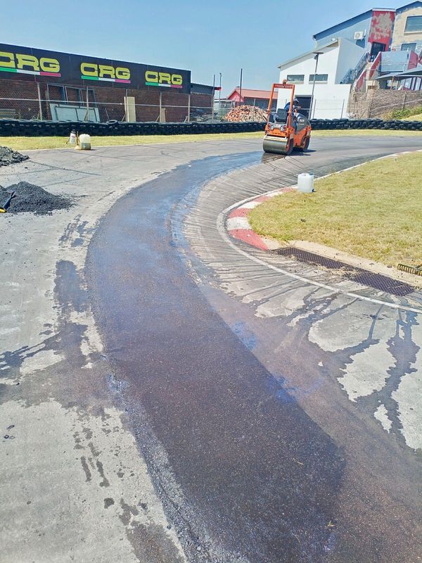 Tarred surfaces potholes patching driveways and parking areas