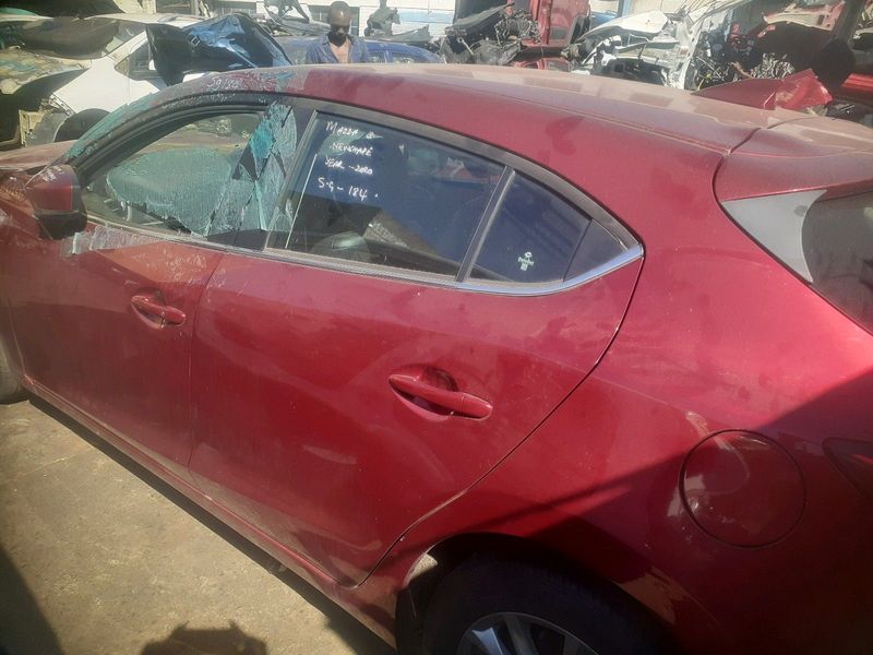 Mazda 3 hatchback 2020 for stripping