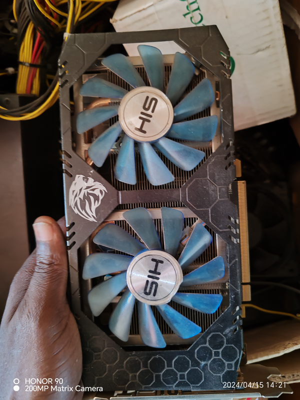 Rx580 - Ad posted by Victor Thabang