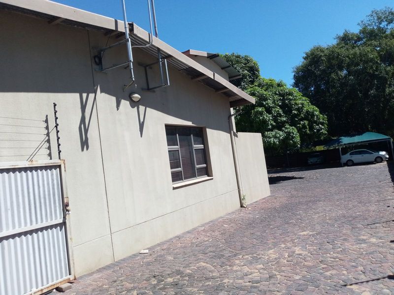 SUPERBLY SITUATED OFFICE BLOCK IN PRIME BO-DORP AREA