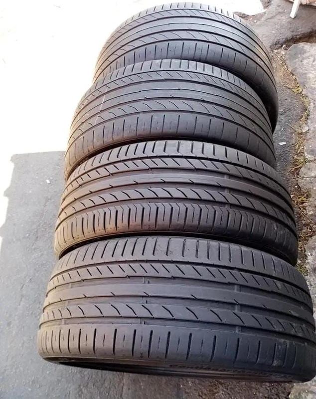 Tyres are in good condition 90-95%