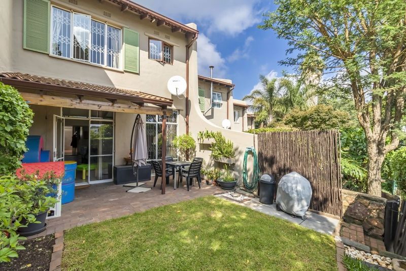 This Townhouse is perfectly nestled within this quiet, and well-maintained pet-friendly estate.