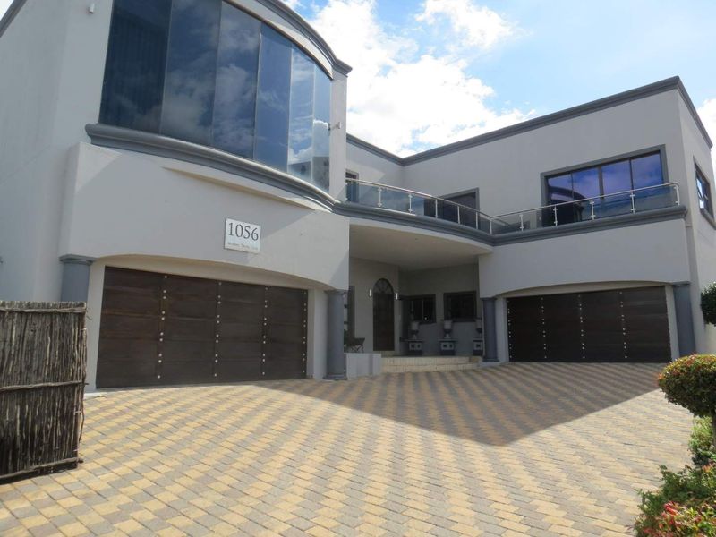 Luxurious Home in Secure Estate