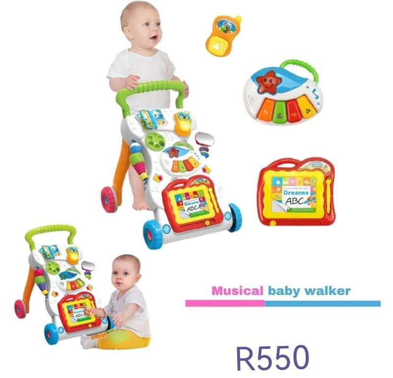 MUSICAL BABY WALKER