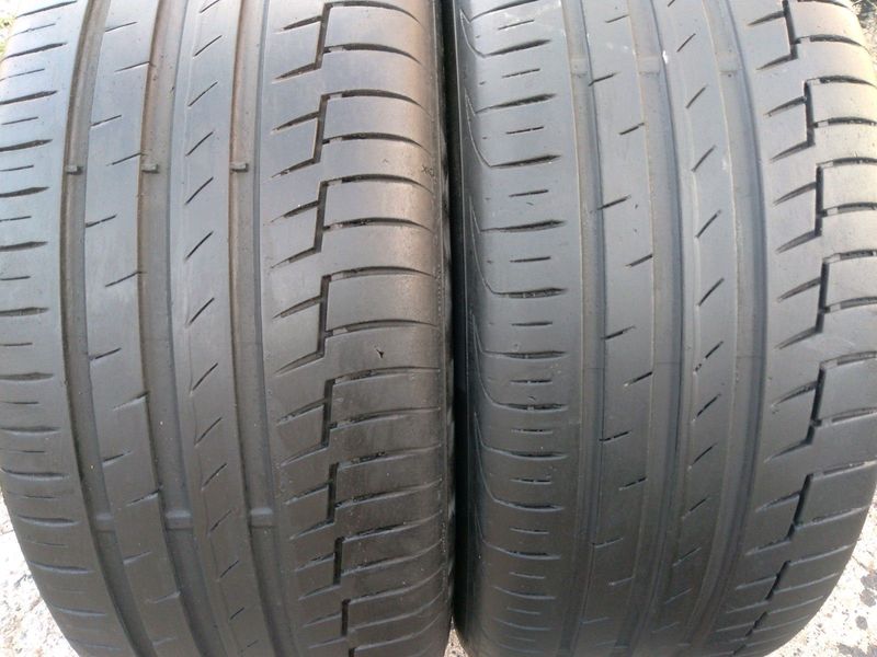 2x 225/50/17 normal continentals Tyres 89%thread excellent condition