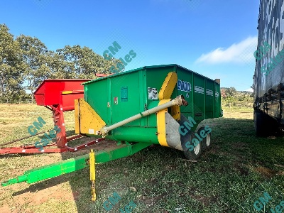 Animal Feed Trailer auger( Steelmater) R60, 000 excl 0825949026